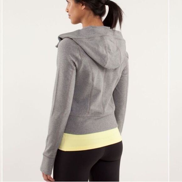 Lululemon Throw Me Over Hoodie
Vintage Sports Grey - Picture 13 of 14